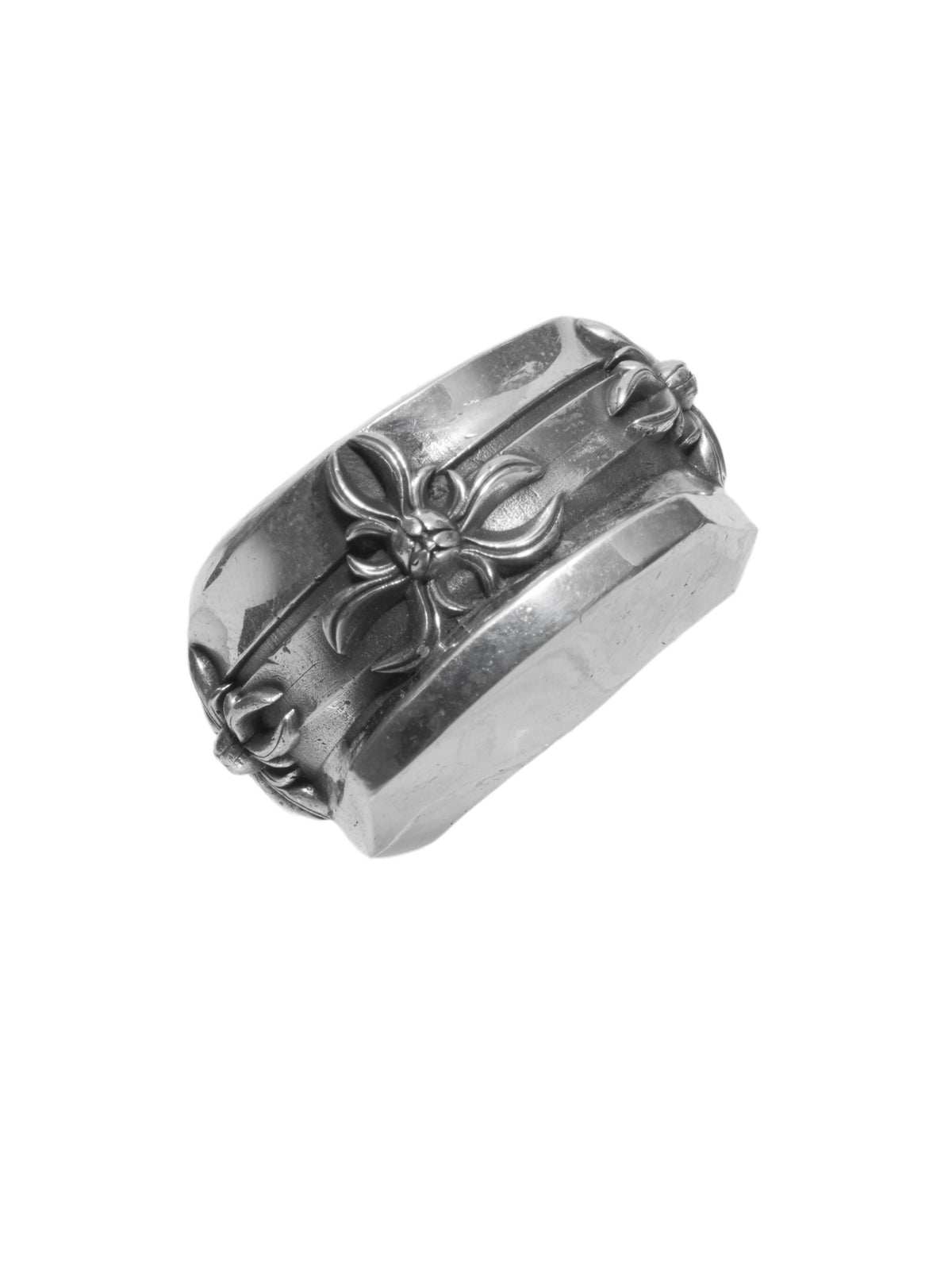 MDC RELIQUARY RING